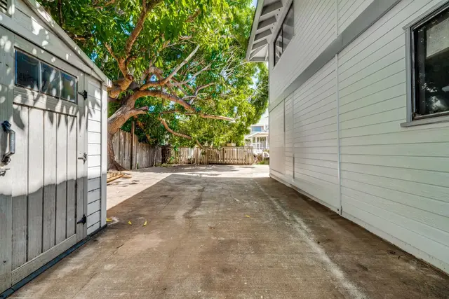 Listing Image for 81 Waipahe St 5 of 50