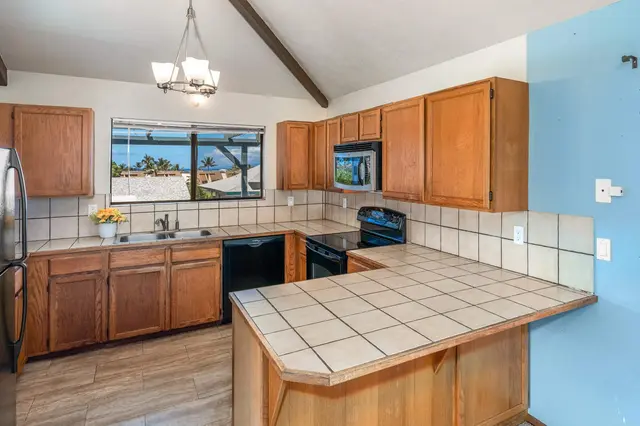 Listing Image for 2825 Kauhale St 17 of 49