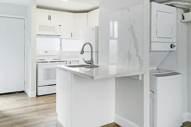 Listing Image for 3676 Lower Honoapiilani Rd F303 13 of 35