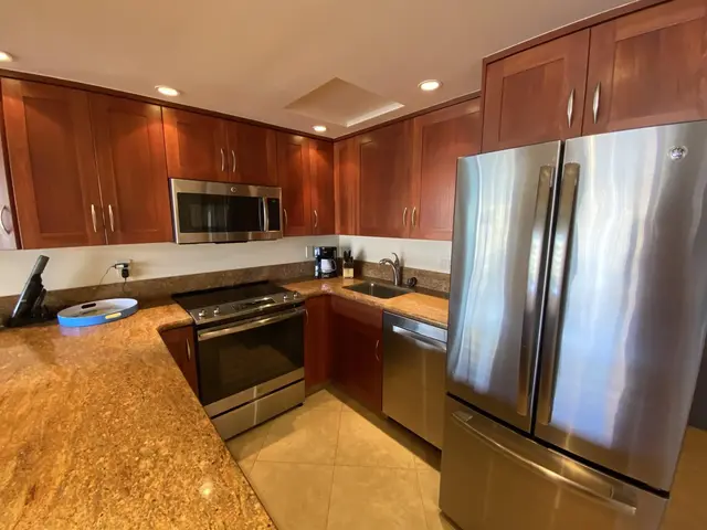 Listing Image for 2481 Kaanapali Pkwy 1070r 10 of 36