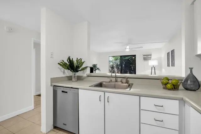 Listing Image for 2747 S Kihei Rd D-102 19 of 41