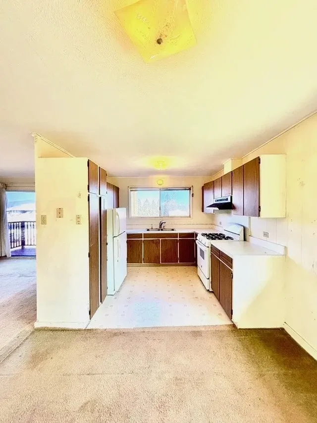 Listing Image for 185 Alohilani St 14 of 22