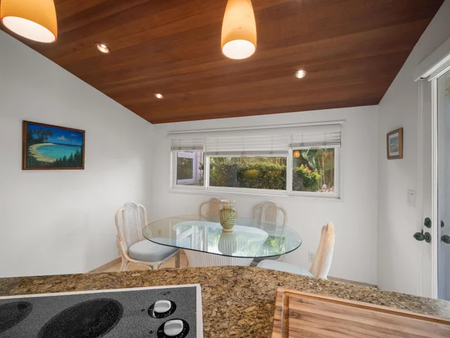 Listing Image for 212 E Ikea Kai Pl 14 of 50