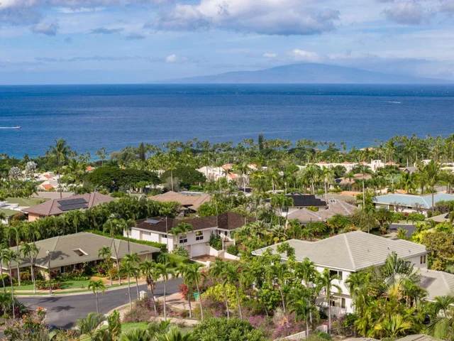 Listing Image for 212 E Ikea Kai Pl 22 of 50