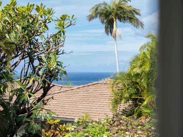 Listing Image for 212 E Ikea Kai Pl 27 of 50