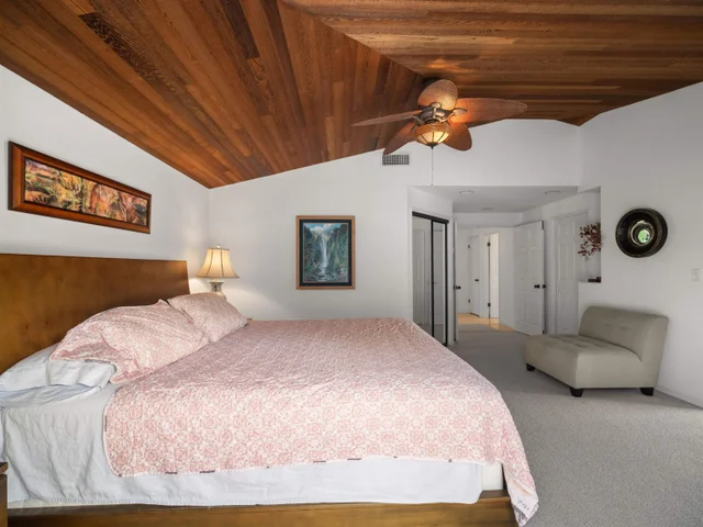 Listing Image for 212 E Ikea Kai Pl 28 of 50