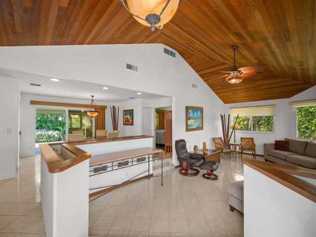 Listing Image for 212 E Ikea Kai Pl 4 of 50