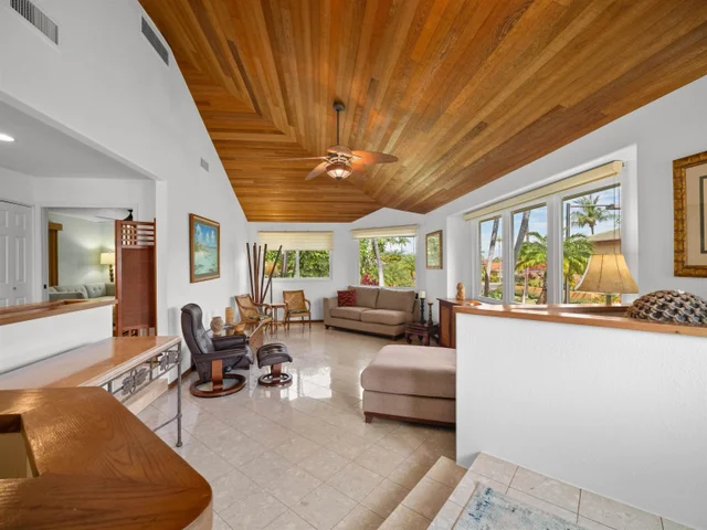 Listing Image for 212 E Ikea Kai Pl 6 of 50