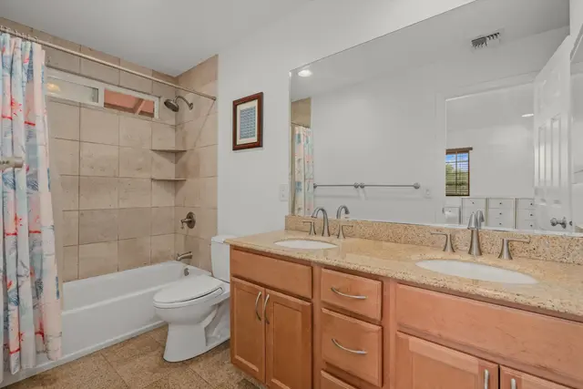 Listing Image for 1079 Kahaapo Loop 22 of 49
