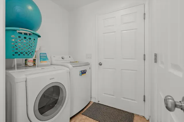 Listing Image for 1079 Kahaapo Loop 25 of 49