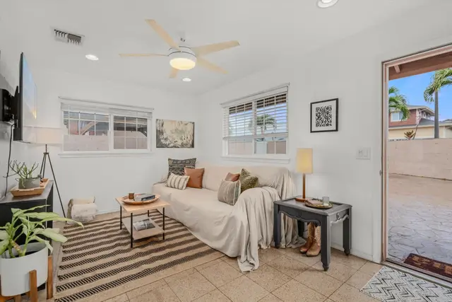 Listing Image for 1079 Kahaapo Loop 32 of 49