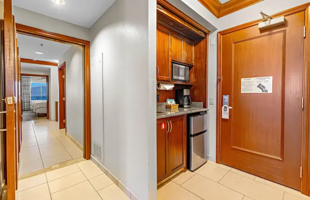 Listing Image for 100 Nohea Kai Dr 0504 51-52 6 of 22