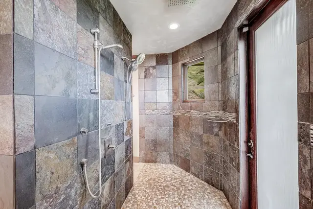 Listing Image for 81 Iliahi Way A 25 of 50