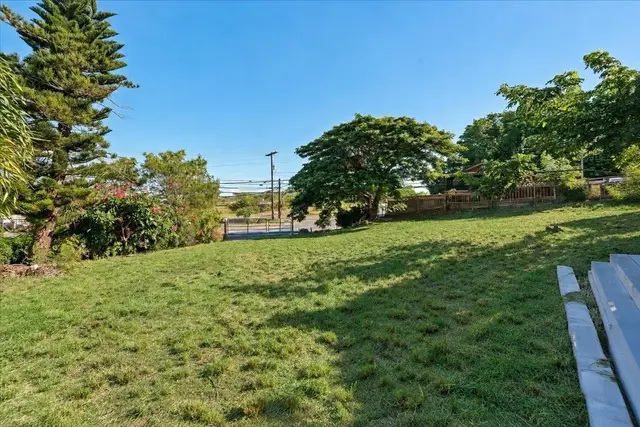 Listing Image for 240 Kanani Rd 10 of 17