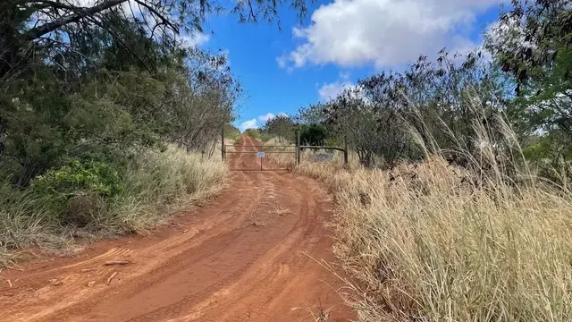 Listing Image for 0 Kalua Koi Rd 26 27 of 47