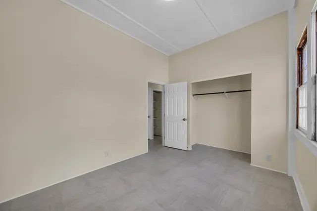 Listing Image for 346 Alahee Dr 14 of 50