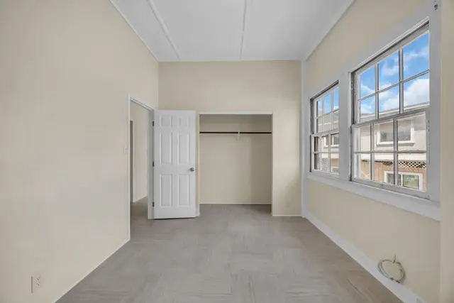 Listing Image for 346 Alahee Dr 16 of 50
