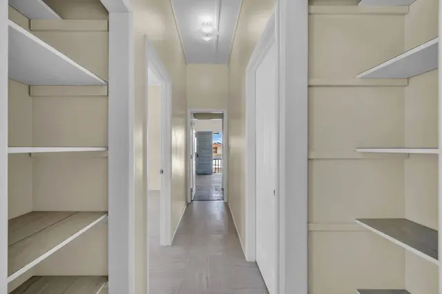 Listing Image for 346 Alahee Dr 17 of 50