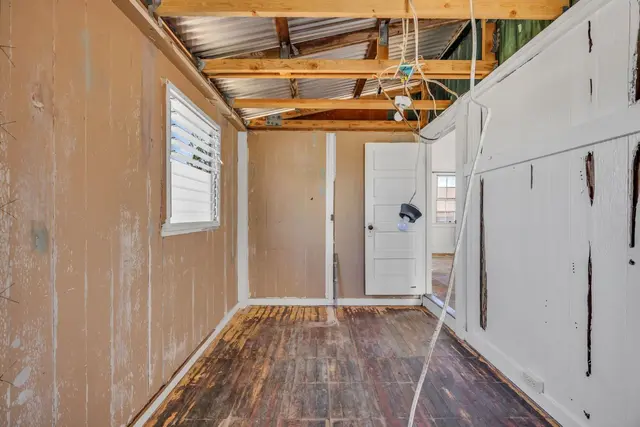 Listing Image for 346 Alahee Dr 23 of 50