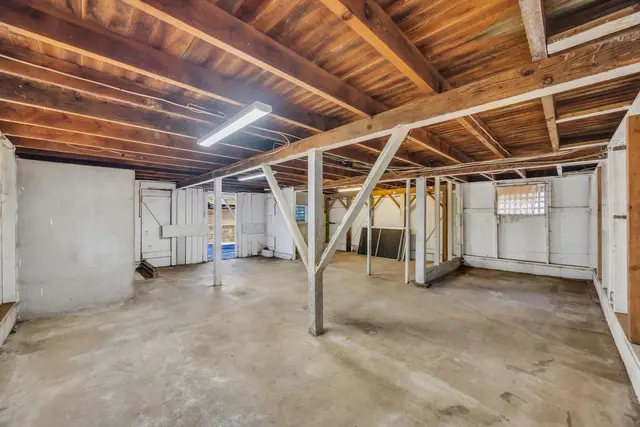 Listing Image for 346 Alahee Dr 32 of 50