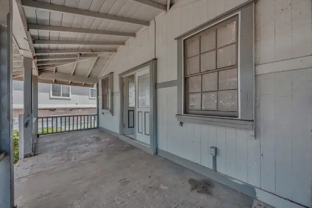 Listing Image for 346 Alahee Dr 37 of 50