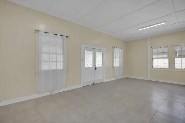 Listing Image for 346 Alahee Dr 7 of 50