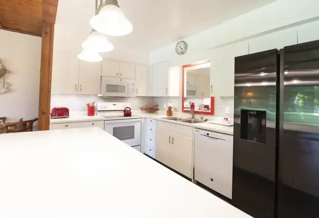 Listing Image for 811 S Kihei Rd 3d 19 of 39
