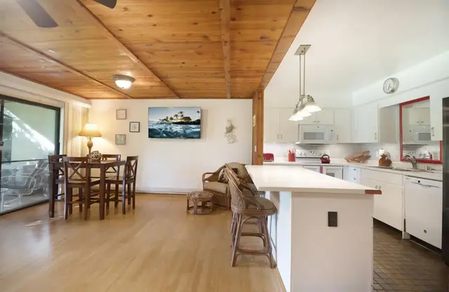 Listing Image for 811 S Kihei Rd 3d 5 of 39
