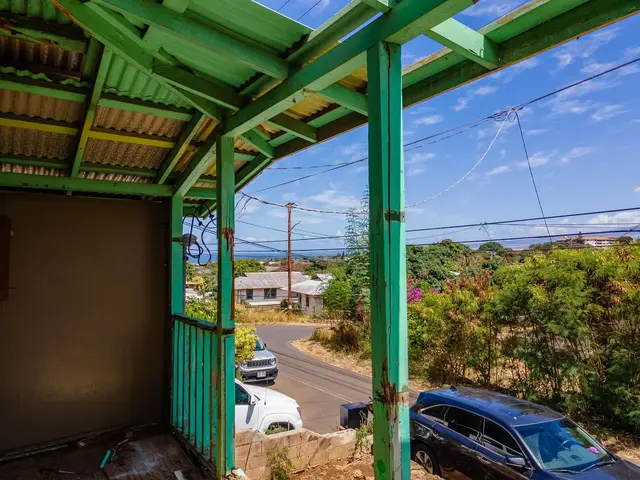 Listing Image for 2224 Mokuhau Rd 11 of 20
