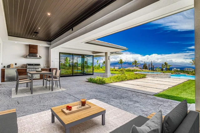 Listing Image for 44 Loli'i Pl 1 of 36