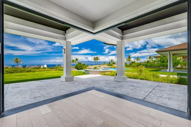 Listing Image for 44 Loli'i Pl 10 of 36