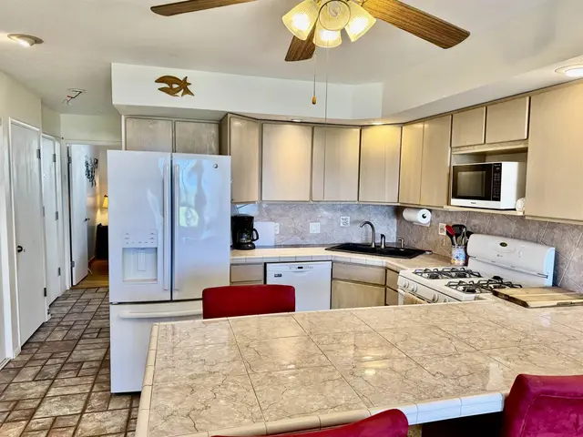 Listing Image for 7142 Kamehameha V Hwy A 105 9 of 27