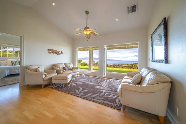 Listing Image for 31 Iliahi Way 3 of 46