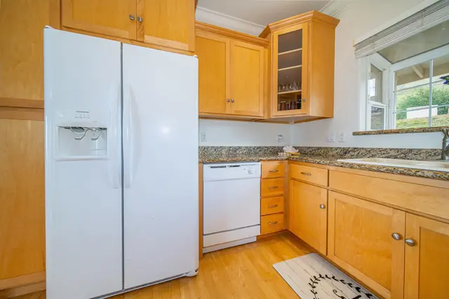 Listing Image for 31 Iliahi Way 9 of 46