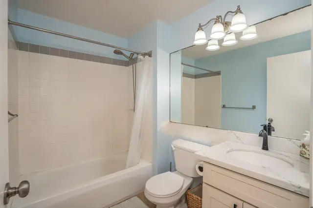 Listing Image for 71 Waiaka Ln 35-202 18 of 34