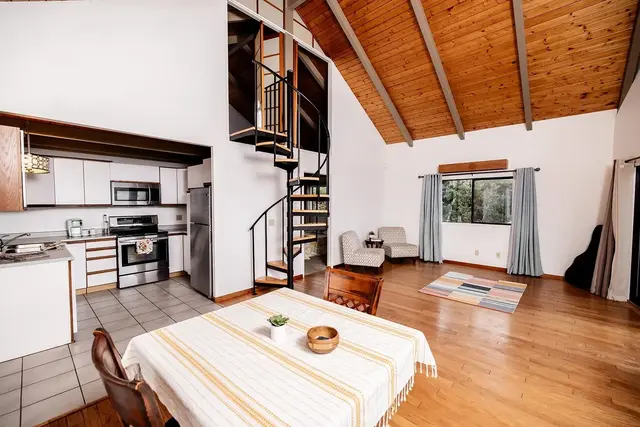 Listing Image for 25 Hoihoi Pl A 11 of 27
