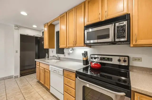 Listing Image for 2661 Kekaa Dr H205 11 of 47