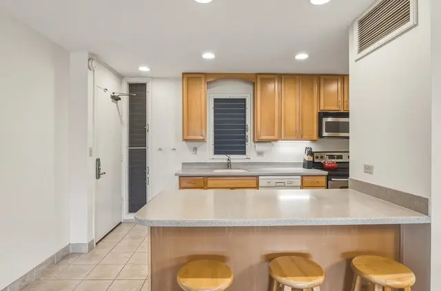 Listing Image for 2661 Kekaa Dr H205 13 of 47
