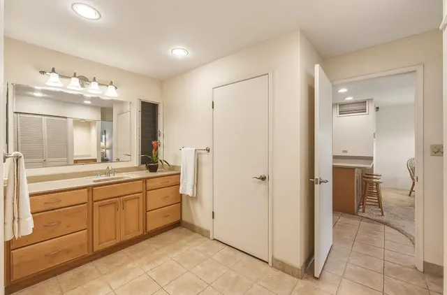 Listing Image for 2661 Kekaa Dr H205 7 of 47