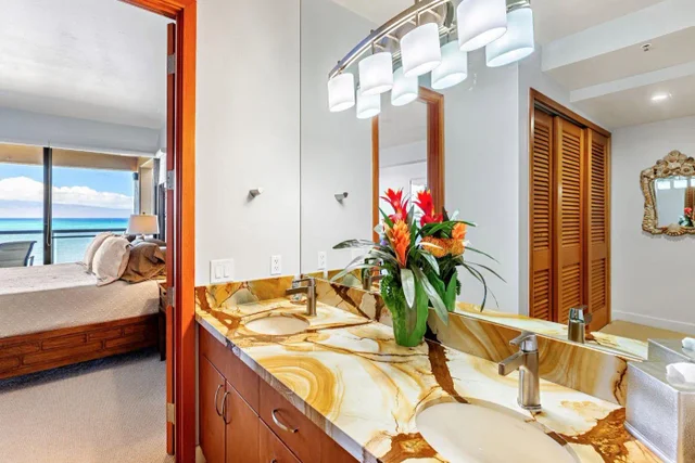 Listing Image for 4299 Lower Honoapiilani Rd 324 11 of 50