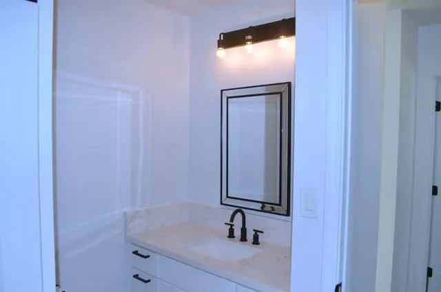 Listing Image for 217 Kono Pl 13 of 24