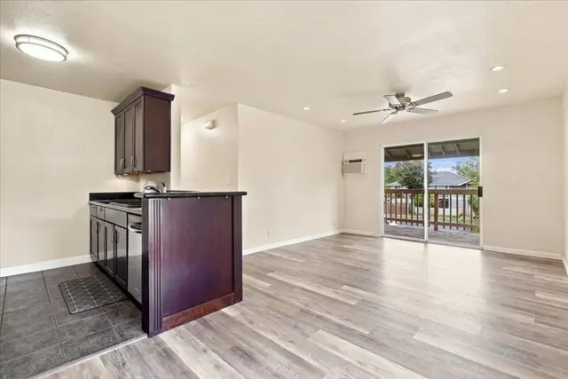 Listing Image for 140 Uwapo Rd 40-203 1 of 44