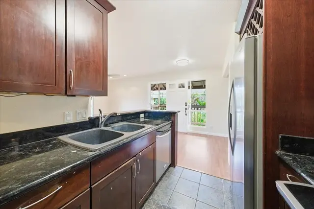 Listing Image for 140 Uwapo Rd 40-203 10 of 44