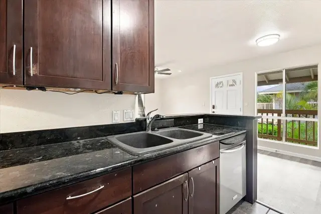 Listing Image for 140 Uwapo Rd 40-203 11 of 44