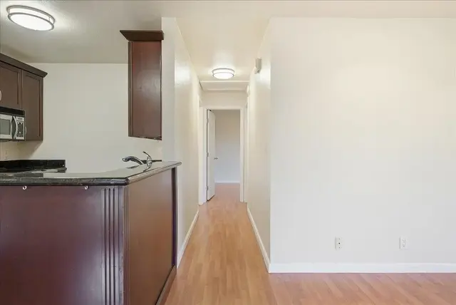 Listing Image for 140 Uwapo Rd 40-203 12 of 44