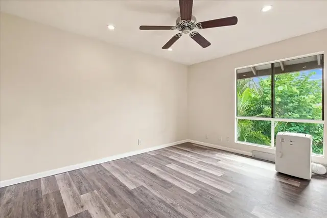 Listing Image for 140 Uwapo Rd 40-203 23 of 44