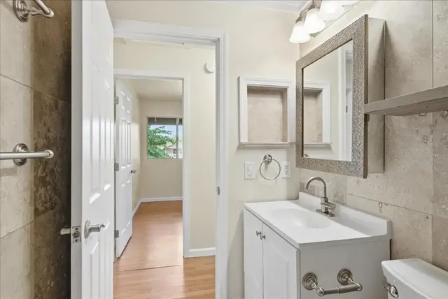 Listing Image for 140 Uwapo Rd 40-203 38 of 44