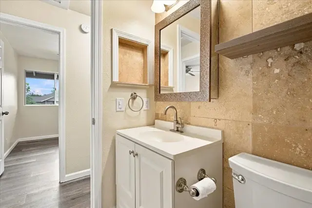 Listing Image for 140 Uwapo Rd 40-203 39 of 44