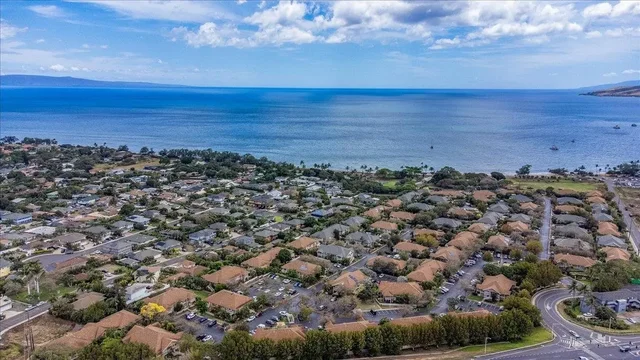 Listing Image for 140 Uwapo Rd 40-203 8 of 31