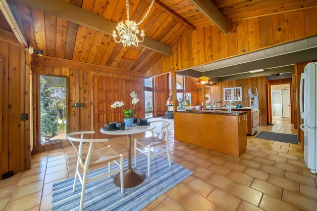 Listing Image for 1733 Piiholo Rd 11 of 31